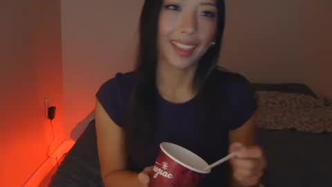 Snapshot of vivianwinters chatting on October 12, 2025, 1:48 am vivianwinters online show from October 12, 2025, 1:48 am