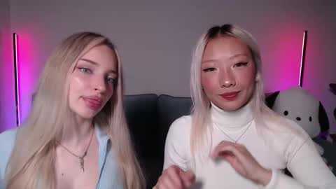 Snapshot of vivianwinters chatting on December 2, 2025, 9:21 pm vivianwinters online show from December 2, 2025, 9:21 pm