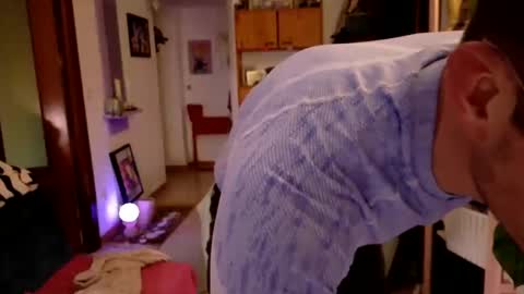 Viv online show from January 13, 2025, 5:02 pm