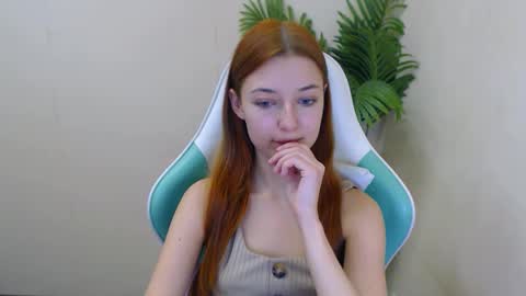 Vivien online show from January 8, 2025, 6:41 pm