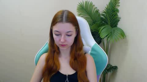 Vivien online show from February 10, 2025, 12:29 pm