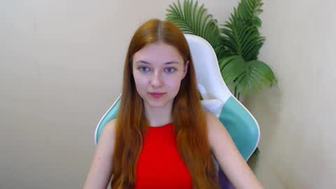 Vivien online show from March 8, 2025, 1:06 am