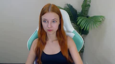 Vivien online show from September 30, 2025, 6:24 pm