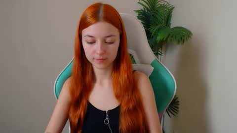 Vivien online show from March 2, 2026, 6:59 pm