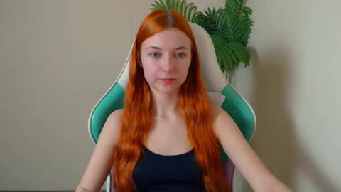 Snapshot of vivien_leight chatting on May 11, 2026, 6:49 pm Vivien online show from May 11, 2026, 6:49 pm