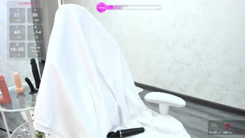 Snapshot of vivien_montclair chatting on July 2, 2026, 3:23 am Vivien online show from July 2, 2026, 3:23 am