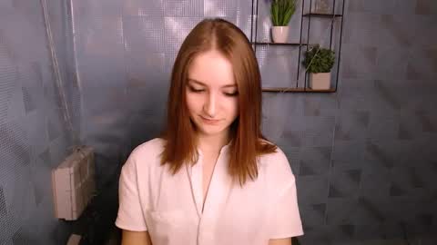 Snapshot of vivienalles_ chatting on December 1, 2024, 4:29 pm vivienalles_ online show from December 1, 2024, 4:29 pm