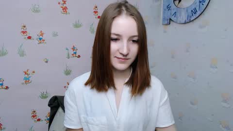 Snapshot of vivienalles_ chatting on December 2, 2024, 7:58 am vivienalles_ online show from December 2, 2024, 7:58 am