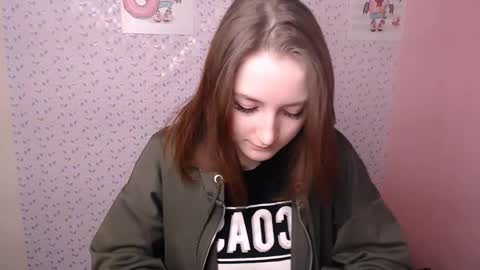 Snapshot of vivienalles_ chatting on December 4, 2024, 1:20 pm vivienalles_ online show from December 4, 2024, 1:20 pm