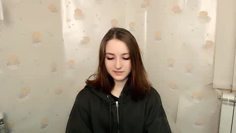 Snapshot of vivienalles_ chatting on December 5, 2024, 2:22 pm vivienalles_ online show from December 5, 2024, 2:22 pm
