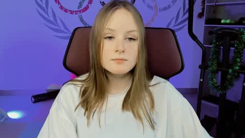 Vivien online show from December 31, 2024, 11:20 am