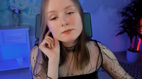 Vivien online show from February 11, 2025, 4:13 pm