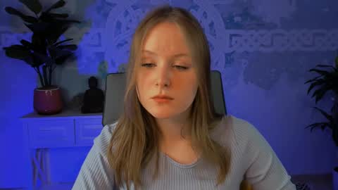 Vivien online show from March 1, 2025, 9:07 am