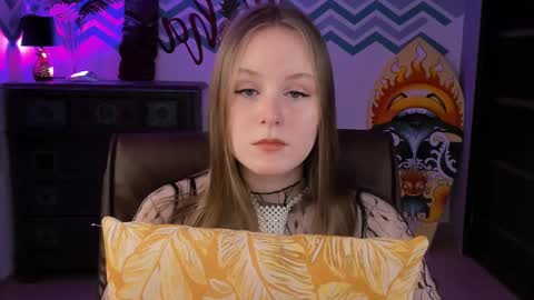 Vivien online show from March 2, 2025, 9:10 am