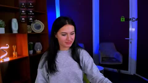 vivy_star online show from November 17, 2025, 7:30 pm