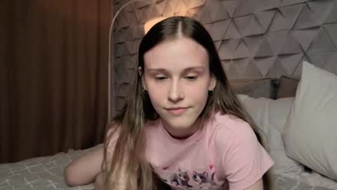 vixcx_ online show from September 20, 2025, 4:52 pm