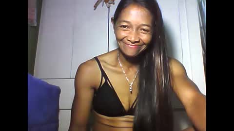 vixen_lina online show from April 25, 2026, 4:48 pm