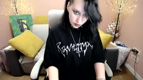 Snapshot of vixendi chatting on August 7, 2026, 8:05 am vixendi online show from August 7, 2026, 8:05 am
