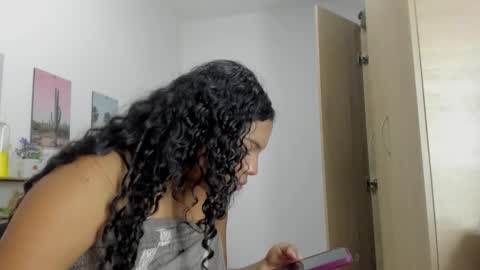 vixenlust17 online show from February 25, 2026, 2:10 am