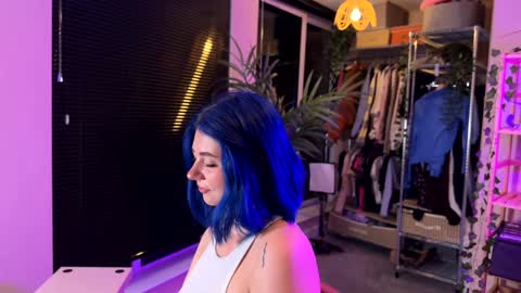 Polly  Online mostly at 9pm-2am UK Time online show from September 29, 2025, 6:24 pm