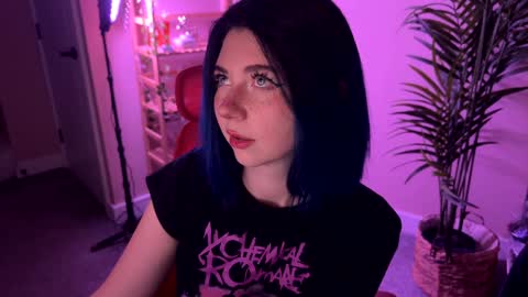 Polly  Online mostly at 9pm-2am UK Time online show from March 6, 2026, 6:48 pm