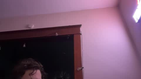 VJ online show from April 21, 2026, 10:43 am