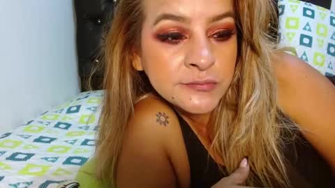 Venus online show from November 5, 2025, 12:21 am