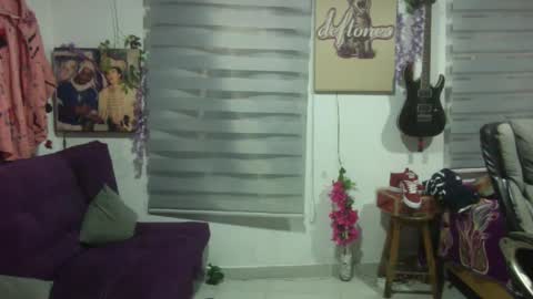 Snapshot of vl21cm chatting on October 9, 2025, 7:06 am vl21cm online show from October 9, 2025, 7:06 am