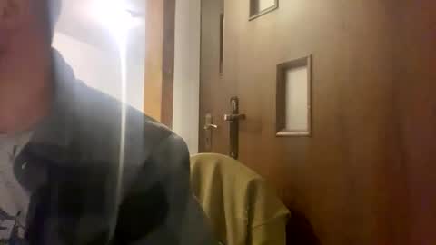 vladumyr online show from November 16, 2025, 9:42 pm