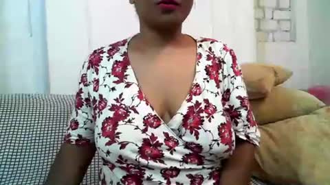 voagelle online show from January 19, 2025, 2:38 pm