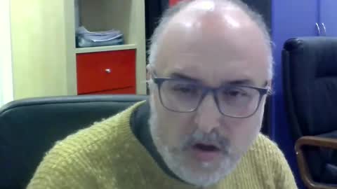 volpi72 online show from December 4, 2024, 6:50 pm