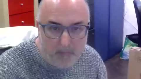 Snapshot of volpi72 chatting on April 9, 2026, 6:35 pm volpi72 online show from April 9, 2026, 6:35 pm