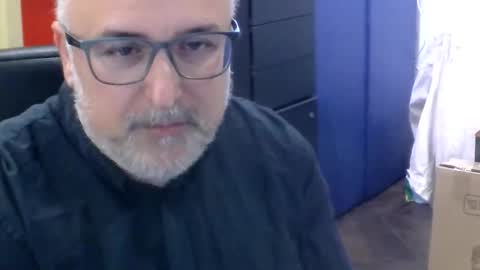 Snapshot of volpi72 chatting on April 11, 2026, 12:31 pm volpi72 online show from April 11, 2026, 12:31 pm