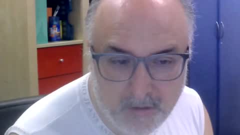 Snapshot of volpi72 chatting on July 12, 2026, 8:27 am volpi72 online show from July 12, 2026, 8:27 am