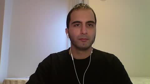 Snapshot of volve5 chatting on February 22, 2026, 2:37 pm volve5 online show from February 22, 2026, 2:37 pm