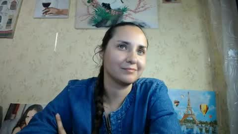 Snapshot of voulezvous_angel chatting on May 30, 2026, 5:10 pm voulezvous_angel online show from May 30, 2026, 5:10 pm