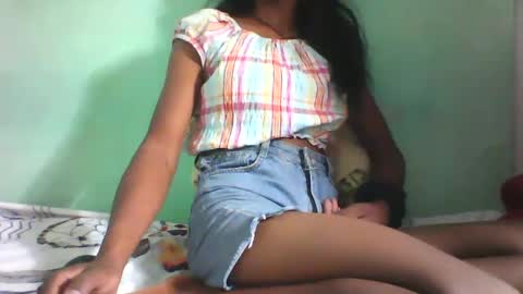 vounialdy online show from February 5, 2025, 8:35 pm