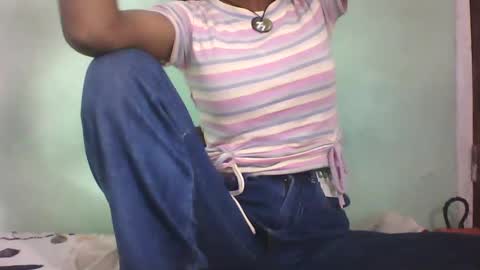 vounialdy online show from February 12, 2025, 5:16 pm