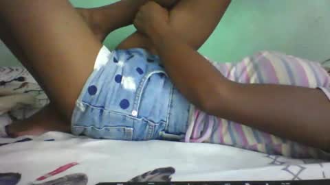 vounialdy online show from March 9, 2025, 3:27 pm