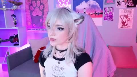 vronnier online show from April 15, 2026, 3:41 pm