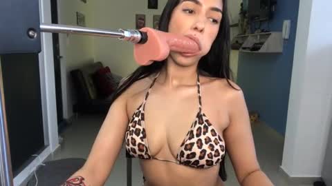 Snapshot of vsantini_ chatting on March 6, 2025, 10:26 pm vsantini_ online show from March 6, 2025, 10:26 pm