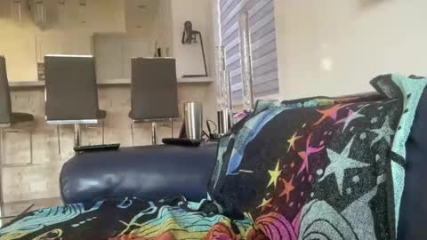 vw125 online show from January 28, 2025, 9:40 pm