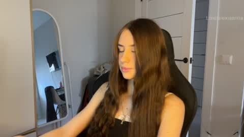 Snapshot of vx_arina chatting on July 5, 2026, 9:38 am Arina online show from July 5, 2026, 9:38 am