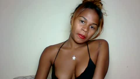 vynarahot online show from June 11, 2026, 5:55 pm