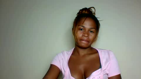 vynarahot online show from June 12, 2026, 6:51 pm