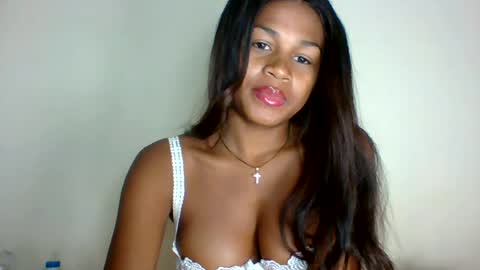 vynarahot online show from August 5, 2026, 5:16 pm