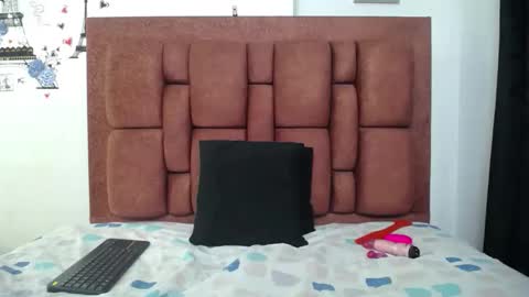 Zafiroo online show from February 16, 2026, 3:46 am