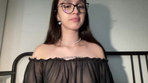 Alice  Before pvt write to me in PM  online show from January 9, 2025, 9:58 pm