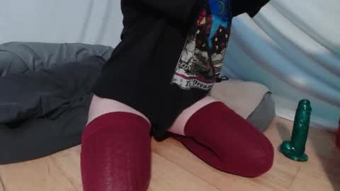 Rose online show from November 12, 2025, 12:00 am