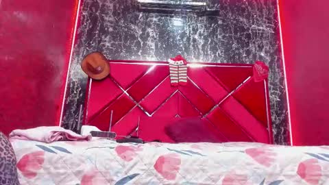 waleska   online show from December 21, 2025, 12:12 pm